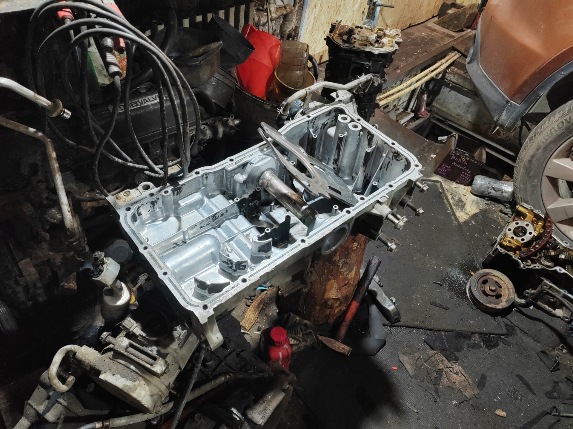 Чинила два. Чинилы и большой большой секрет. Чинила два. Чинилы. Чинилы и большой большой секрет.