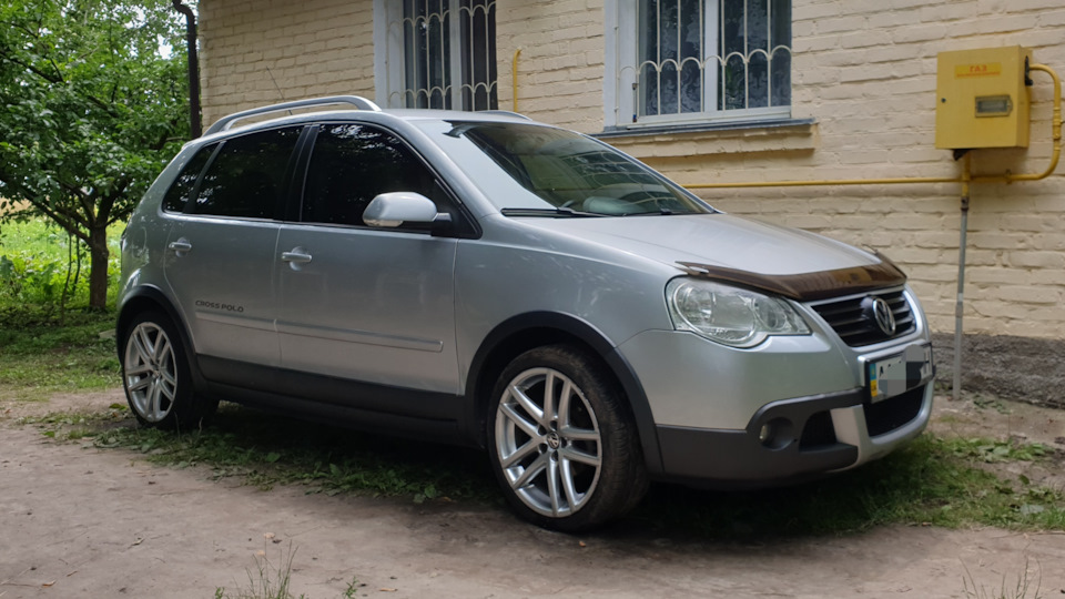 Volkswagen CrossPolo