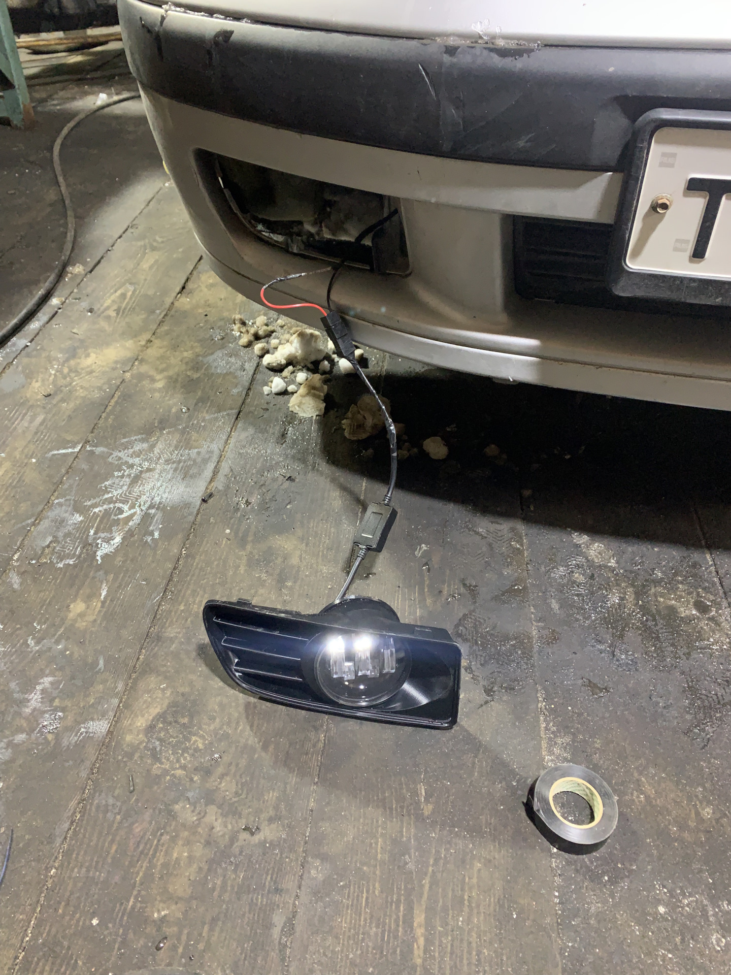 Передние ПТФ и подключение к штатной проводке — Mitsubishi Carisma, 1,6 ...