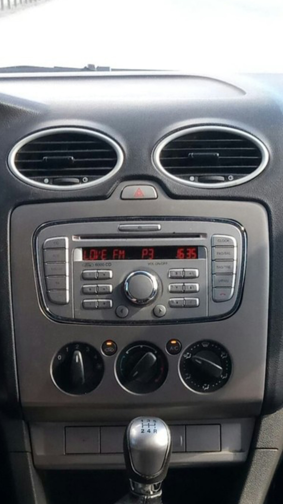 При отключении штатной магнитолы появляются проблемы — Ford Focus ...