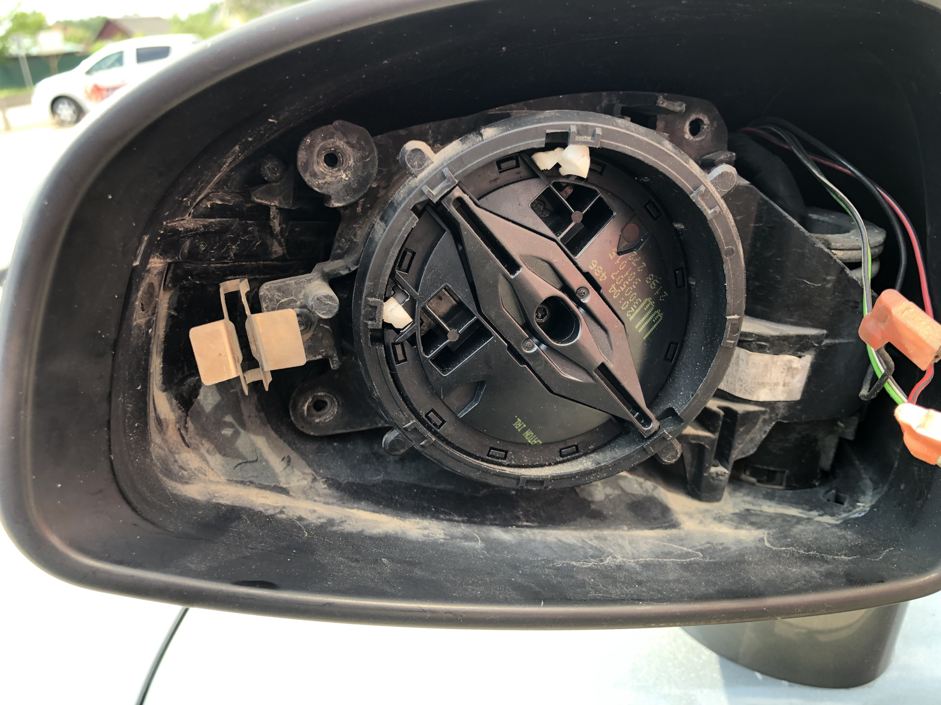 замена поворотника в зеркале Audi TT — Audi TT (2G), 3,2 л, 2007 года ...