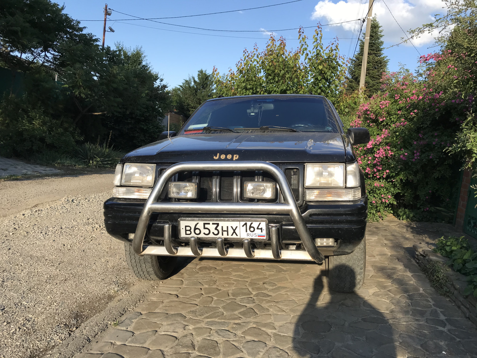 Jeep Grand Cherokee 1995 с кенгурятником