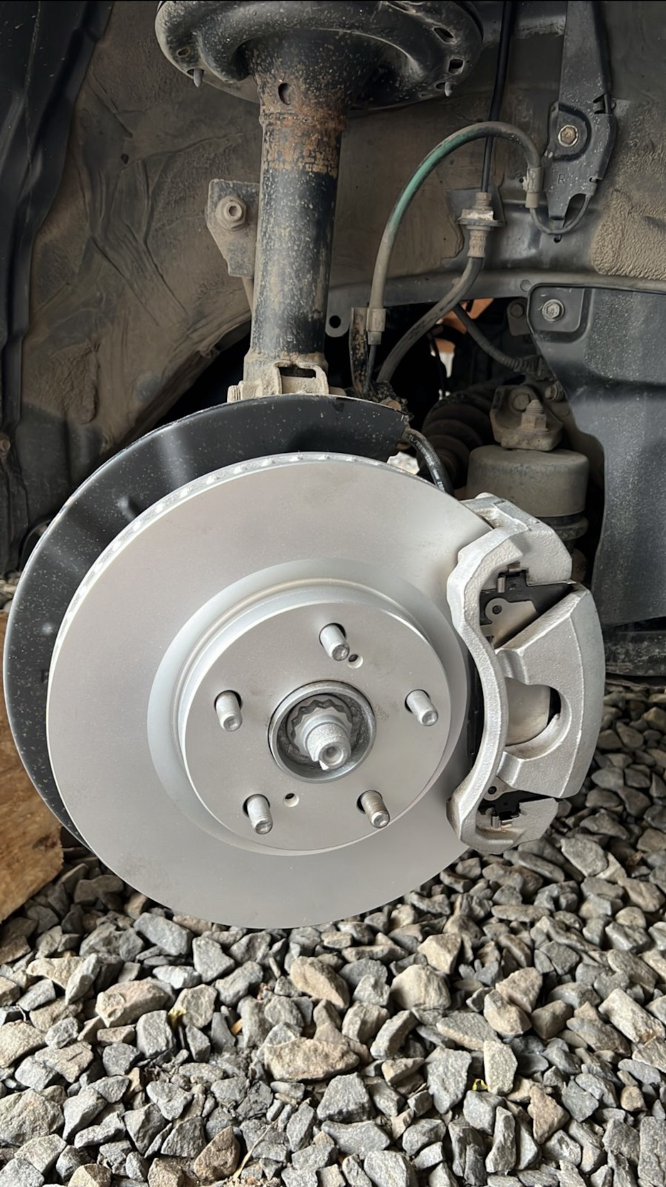 Замена тормозных дисков Тойота Камри 55 — Toyota Camry (XV50), 2 л ...