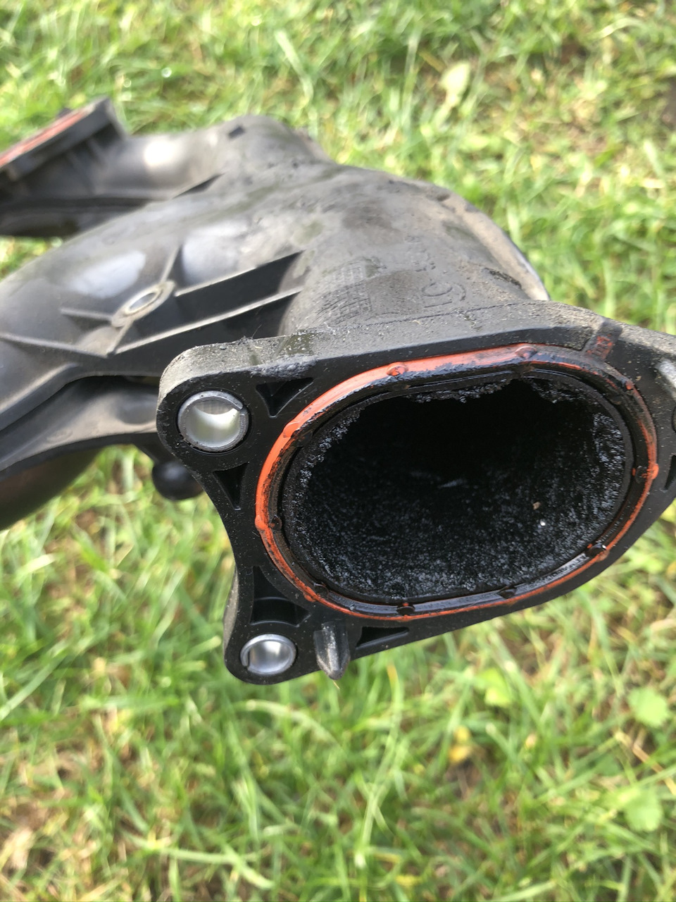 пластикатовая часть коллектора — Audi Allroad (C6)