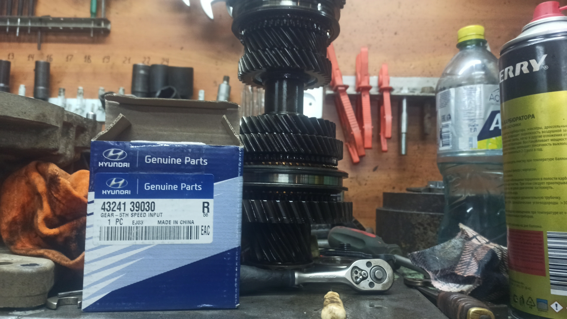 Первичный вал спортейдж 3. Болты первичног вала на кта сид2. Первичный вал хендай туссан 2008. Первичный вал кпп спортейдж 2. Первичный вал хендай hd78.