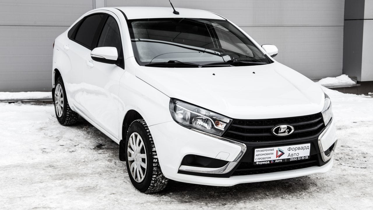 Lada Vesta 1.6 бензиновый 2018 | Страшный робот на DRIVE2