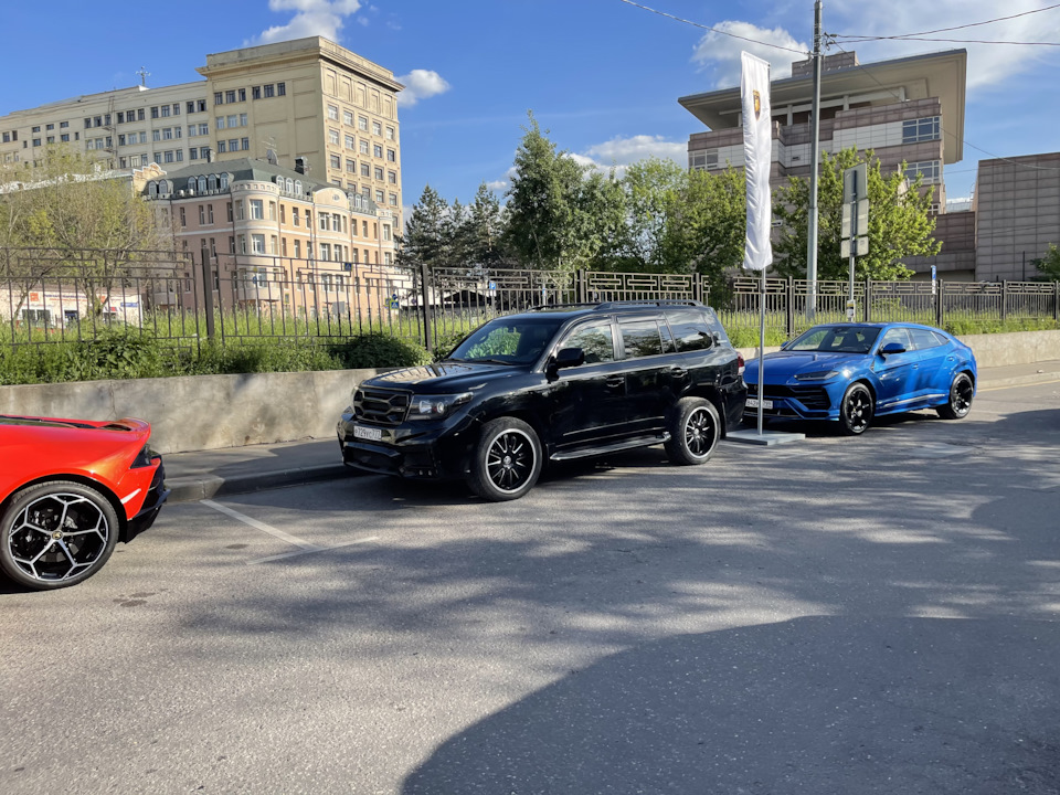 Литые диски Black Rhino 9,5Jx22 ET25 5x150 на Lexus LX (URJ200/URJ201), Toyota Land Cruiser 200, Toyota Land Cruiser 100, Toyota Tundra (II). Б/у | 80 000 ₽ в городе Москва | DRIVE2