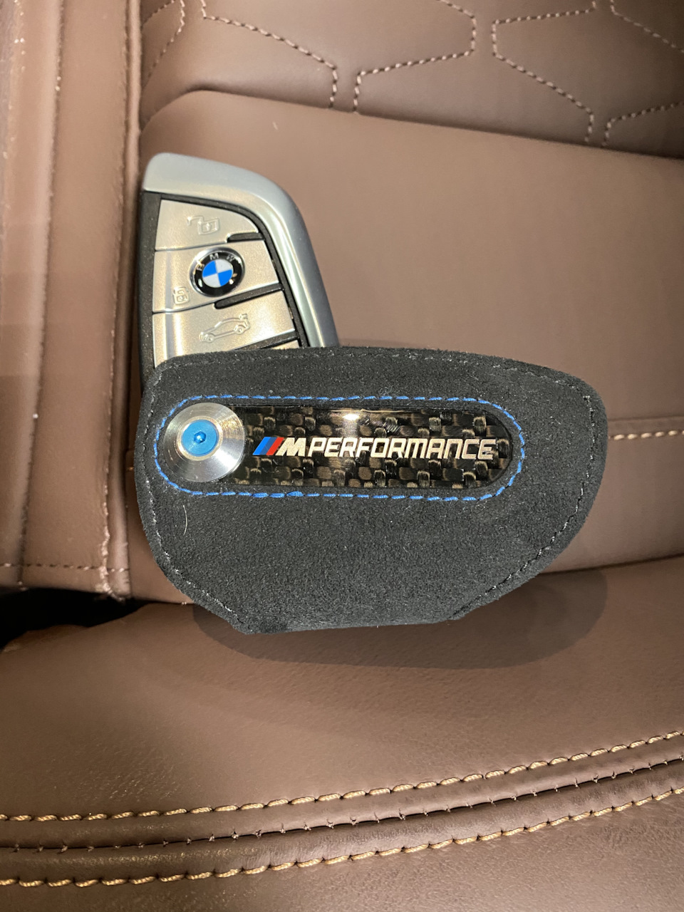 Оригинальные аксессуары — вкусняшки от BMW с номерами — BMW X6 (G06), 3 ...