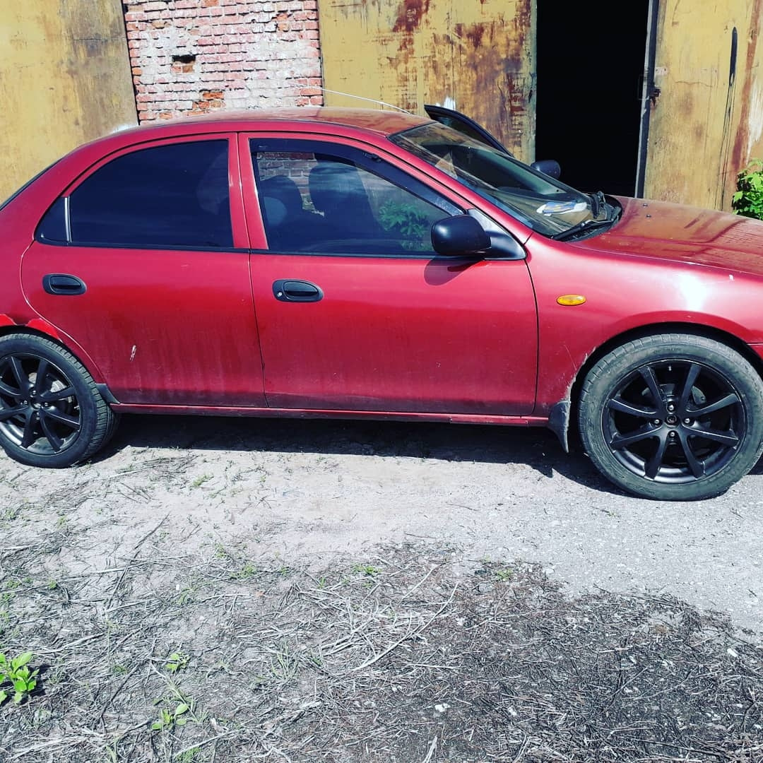 Разболтовка мазда. Mazda 323 r16. Mazda 323p r16. Mazda 323f диски. Мазда 323 на 16 колесах.