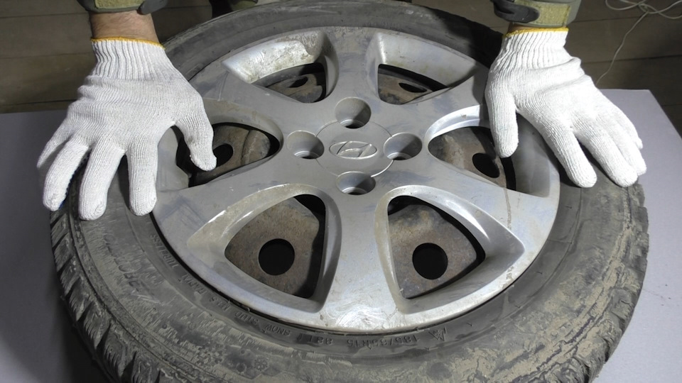Покраска колесных дисков Штамповка — Hyundai Solaris (1G), 1,4 л, 2013 ...
