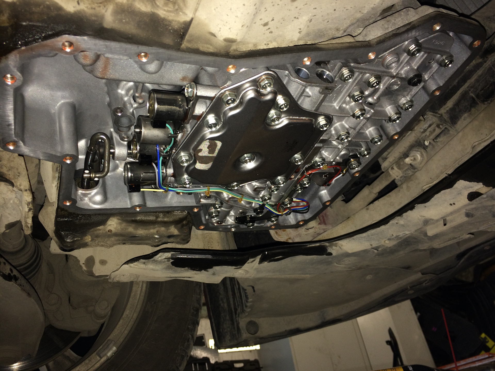 Замена cvt на акпп. Хендай ай 40 снятие АКПП. Замена вариатора на автомат Митсубиси АСХ. Таурег jp 3.6 снятие АКПП. Треск в АКПП на Митсубиши АСХ.
