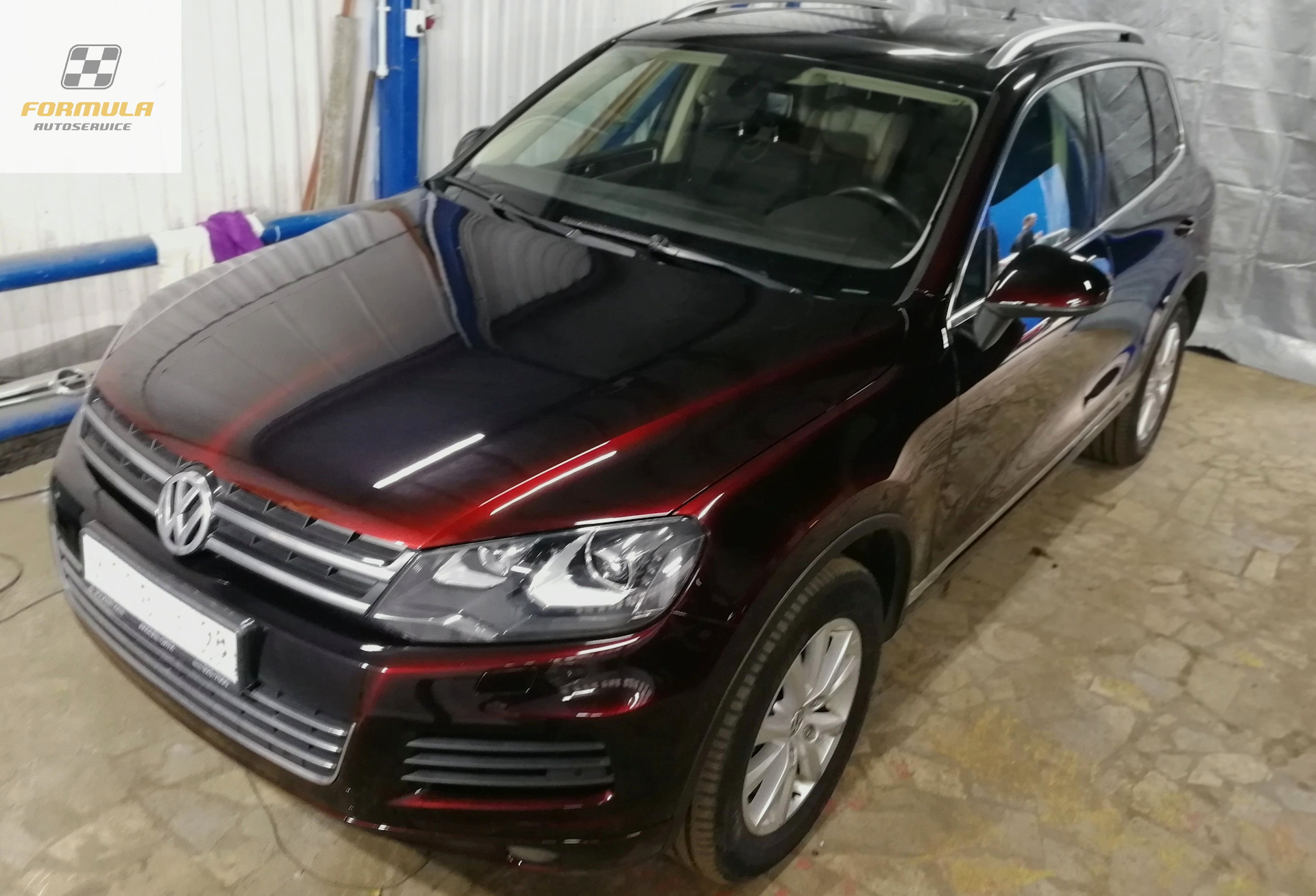 Touareg 2 оранжевый