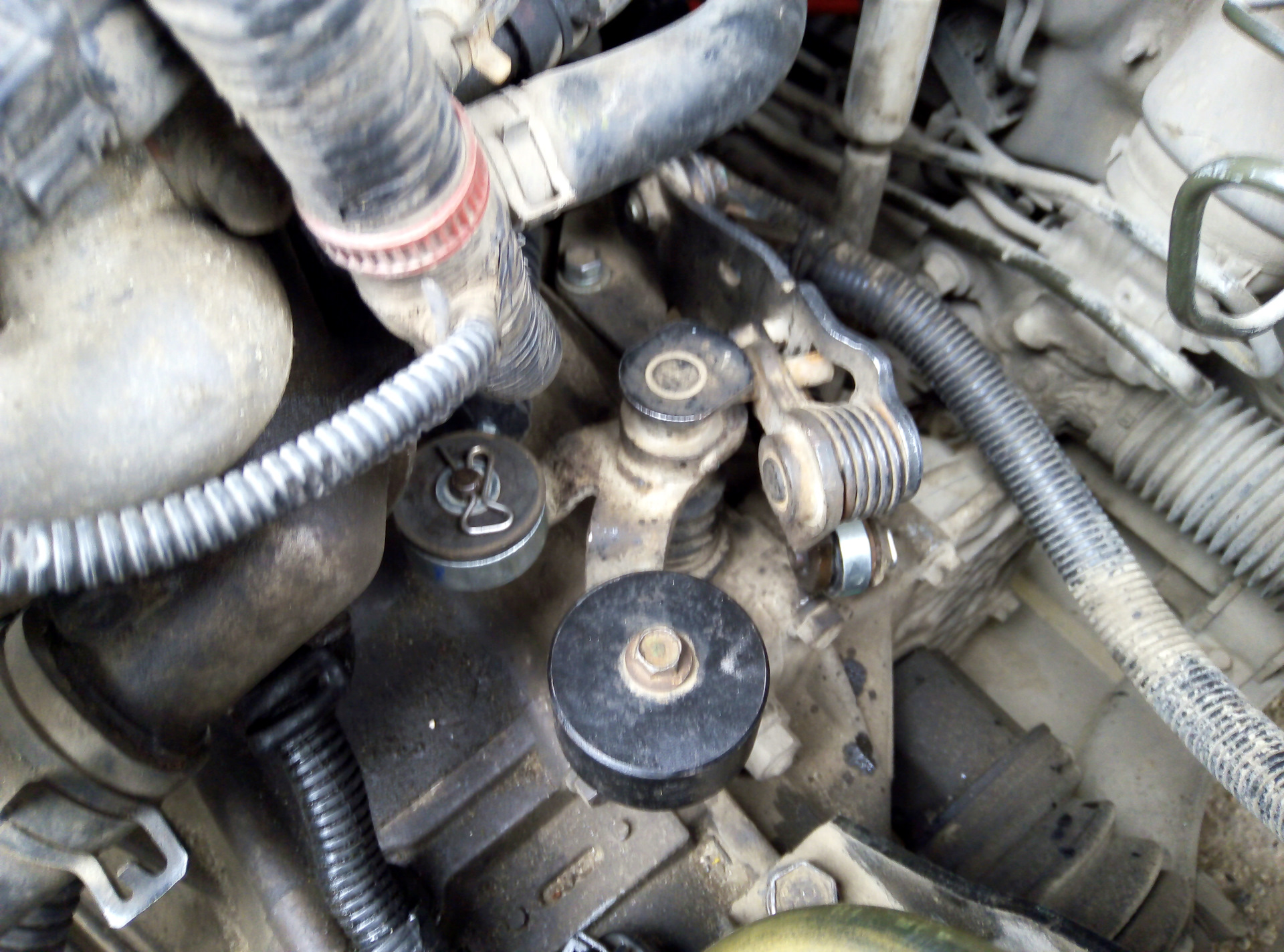 выбор передач акцент. тросик коробки акцент. механизм выбора передач хендай акцент. сальник штока выбора передач hyundai accent. механизм переключения передач хендай акцент.