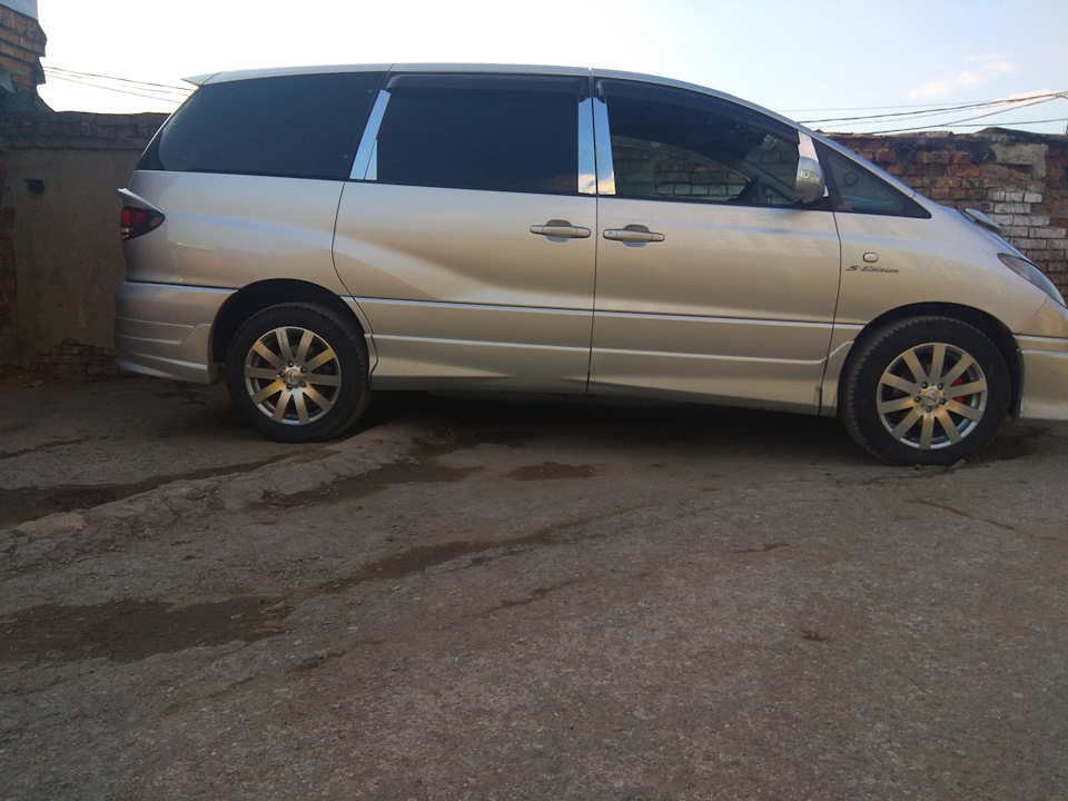 Toyota Estima разварки