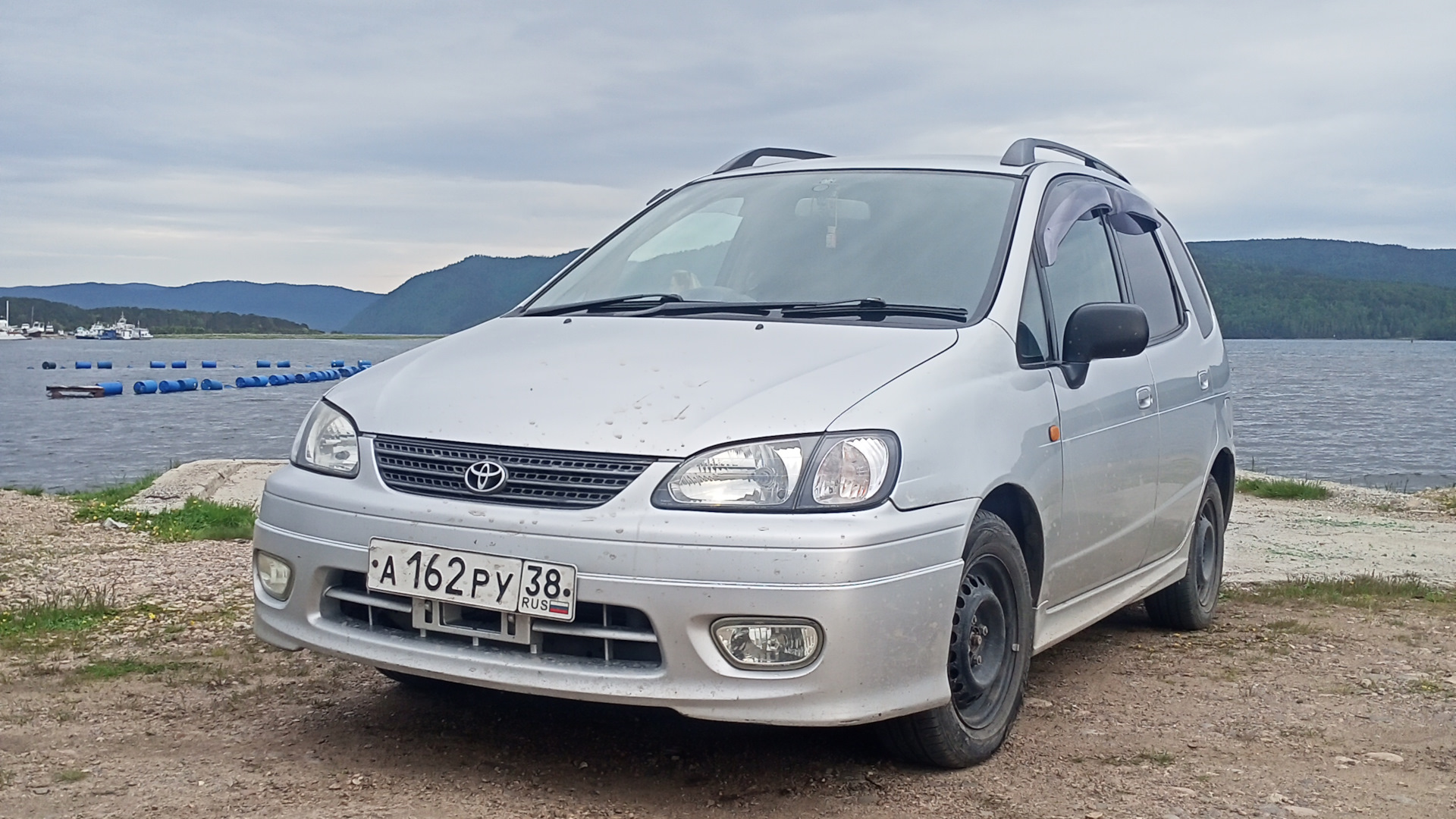 Королла спасио 111 кузов. Toyota Corolla Spacio e110. Toyota Corolla Spacio 1998. Королла Спасио 2002. Toyota Corolla Spacio 2002 багажник.