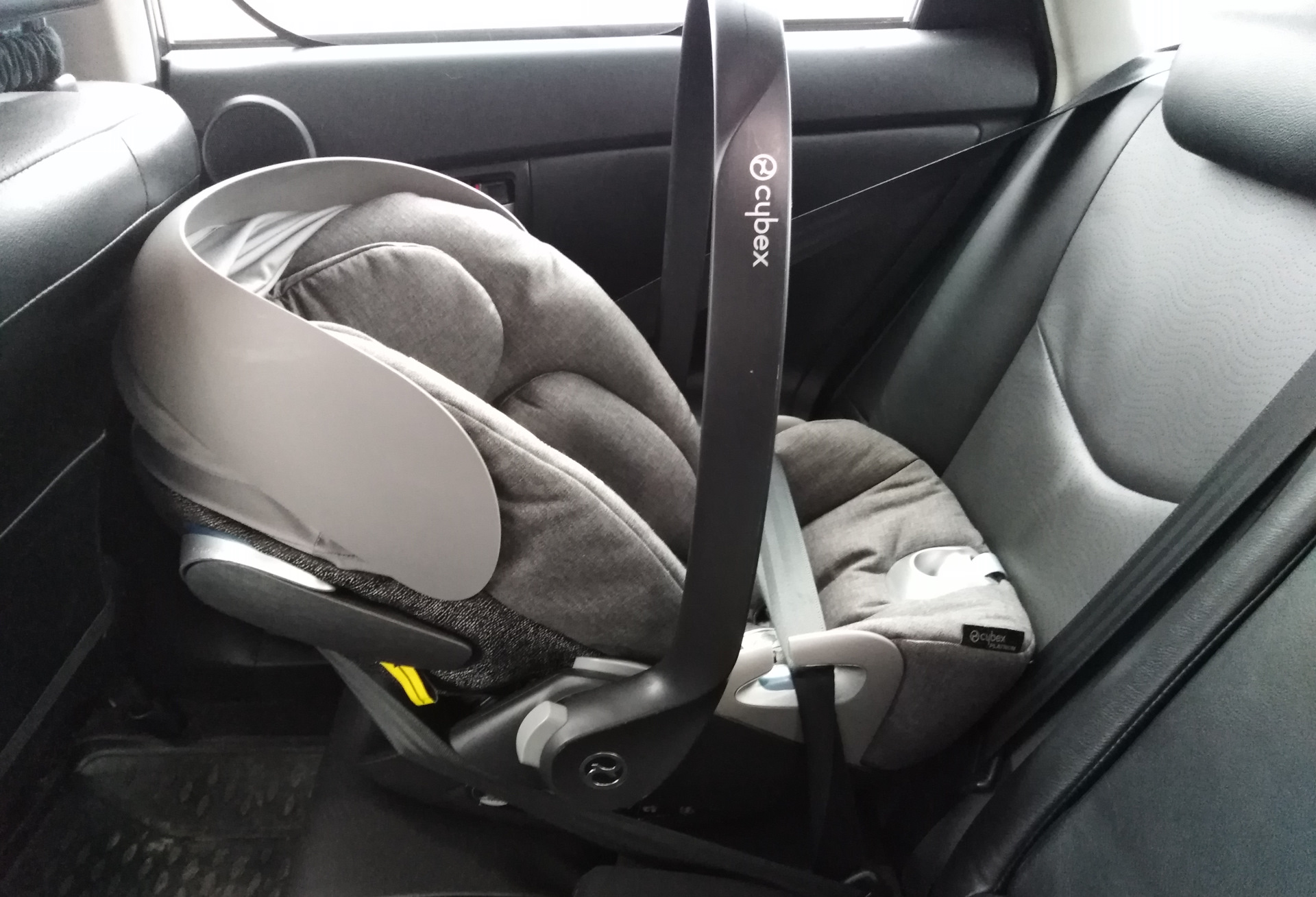 Автолюлька с младенчества до 1 года — Cybex Cloud Z i Size с базой ...