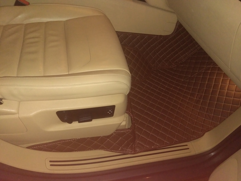 Фото в бортжурнале Volkswagen Touareg (1G)