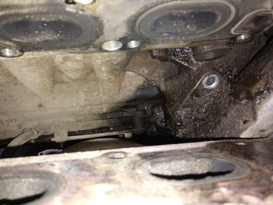 Замена прокладки масляного стакана. — Opel Corsa D, 1,2 л, 2008 года ...