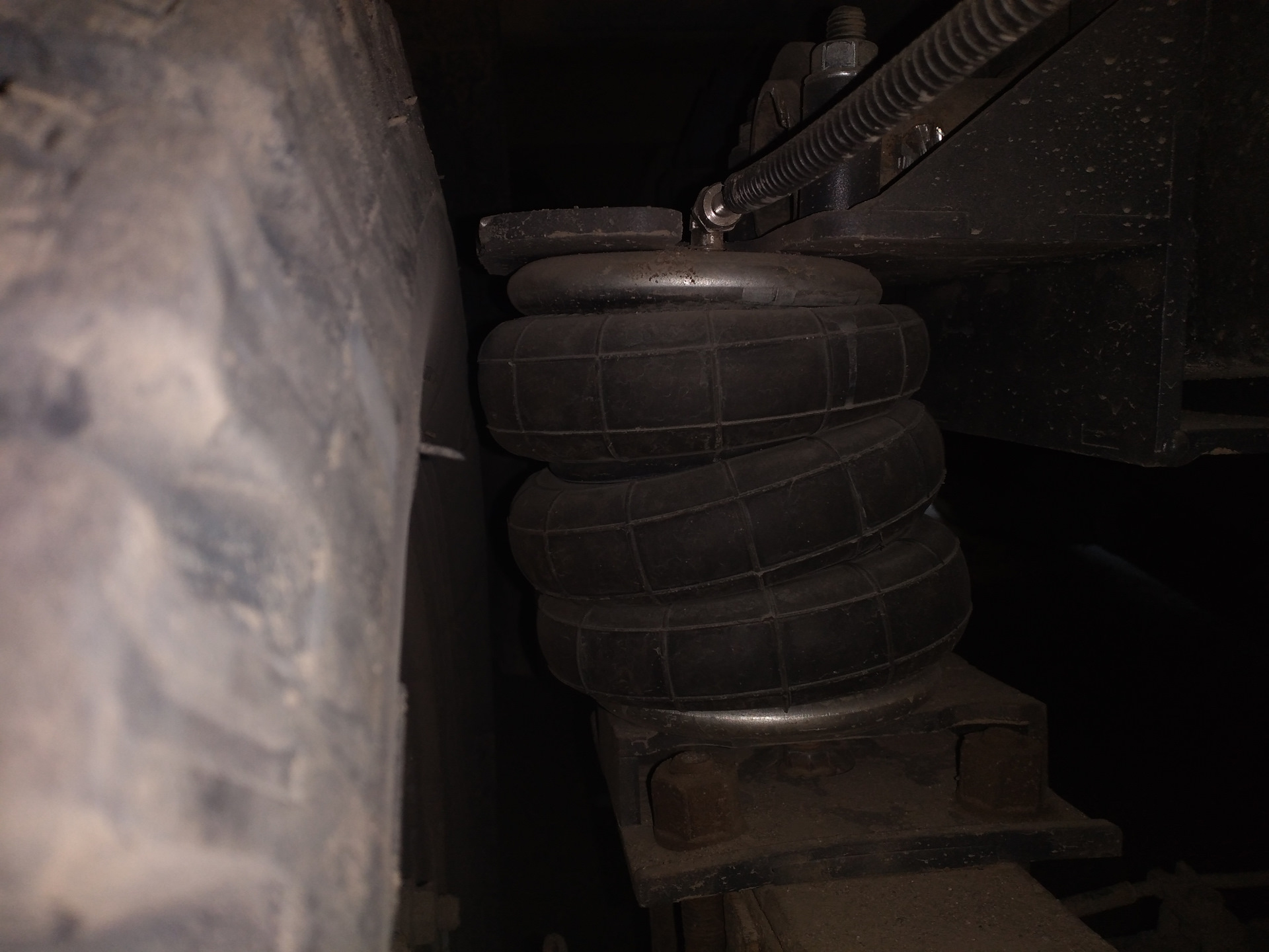 пневмоподвеска кия. киа бонго 3 пневмоподвеска. пневмоподвеска на киа рио 4. пневмоподвеска хино 500 задняя. пневмоподвеска на киа соренто 2002-2006.