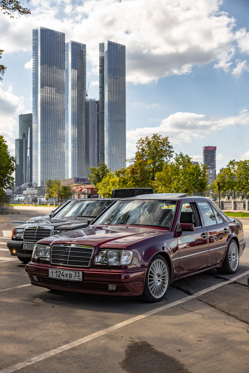 Mercedes W124 в городе! Последняя часть! Редчайшие авто! Моя фоторабота —  Сообщество «Mercedes-Benz Life Style» на DRIVE2