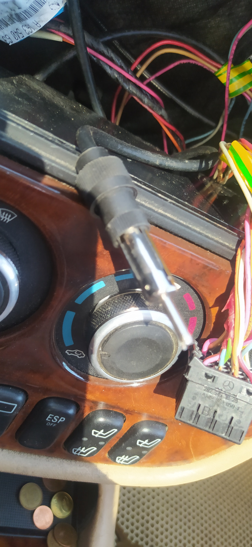 менять штекер укв обязательно на такой евро. — Mercedes-Benz M-Class (W163)