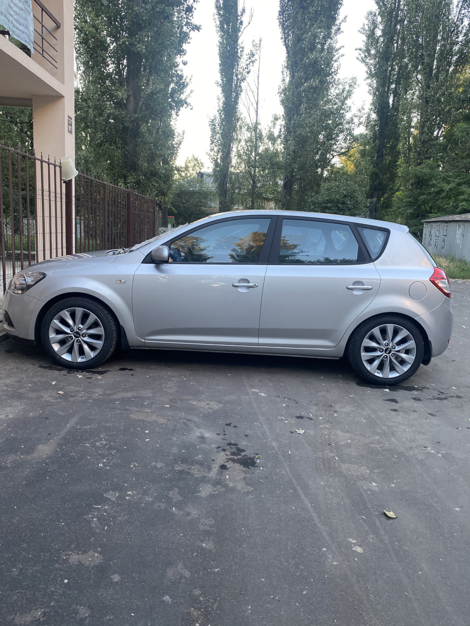 Тонировка KIA Ceed — KIA Ceed (1G), 1,4 л, 2010 года | другое | DRIVE2