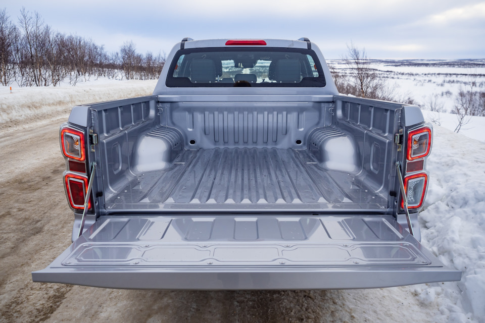 Авто isuzu d max