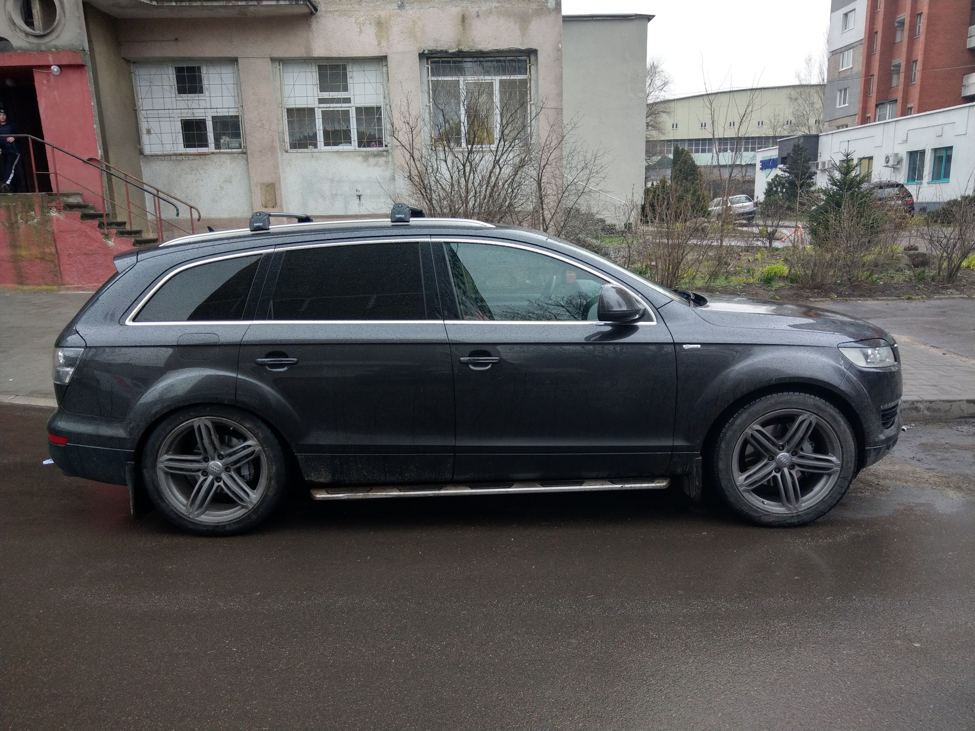 Нужна помощь по пневме!упал зад! — Audi Q7 (1G), 3 л, 2007 года | поломка |  DRIVE2