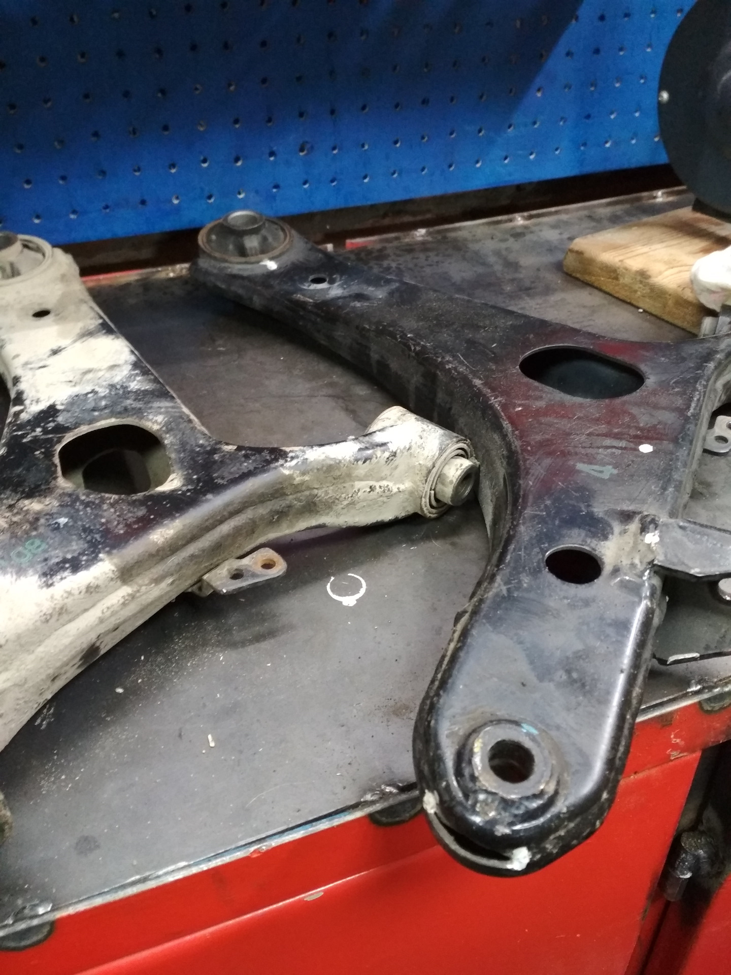 Переборка тормозных суппортов — Subaru Impreza (GE, GH), 2 л, 2008 года ...