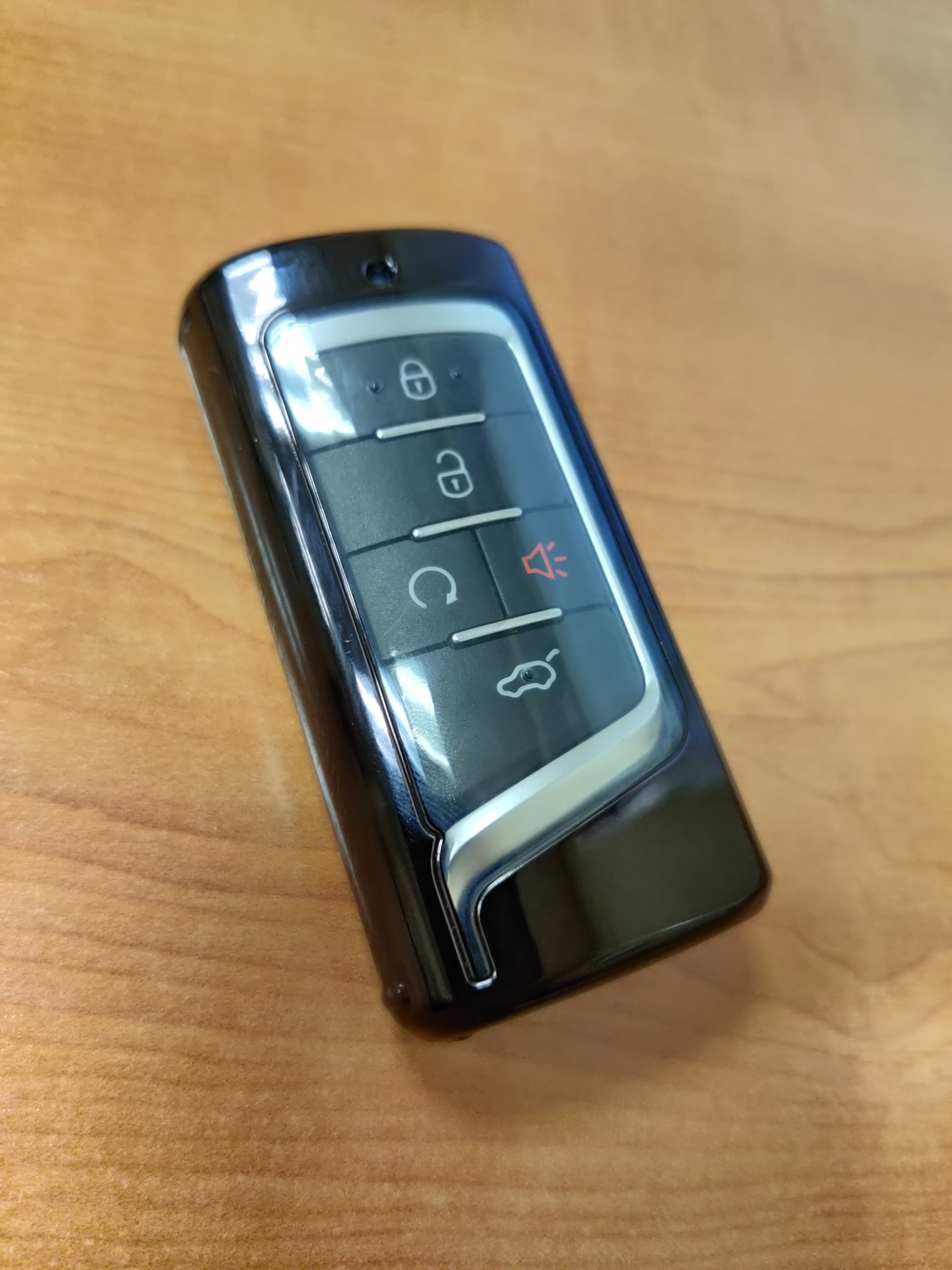 Как поменять батарейку в ключе gac gs8