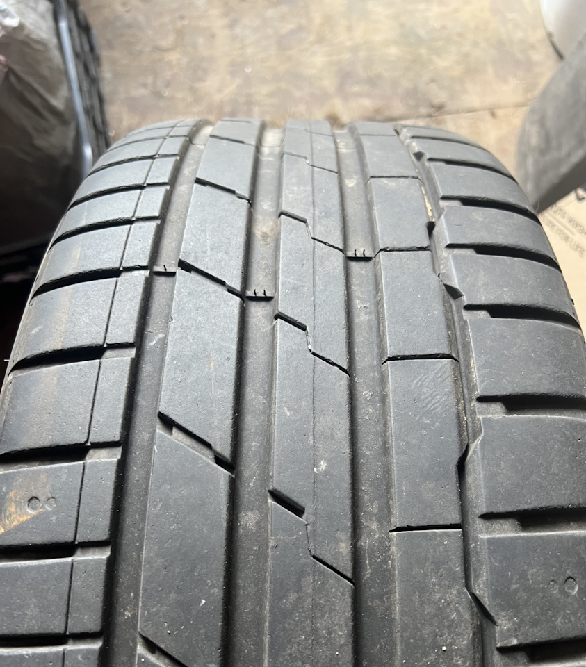 Шины летние Hankook 245/35 R21, литые диски Volvo 8,5Jx21 ET45 5x108 на ...