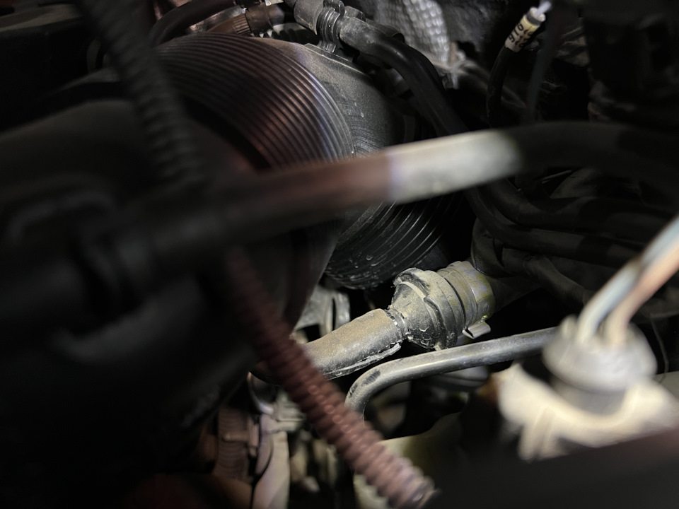 На холостых твердая педаль тормоза — Volkswagen Passat Variant (B6), 1 ...