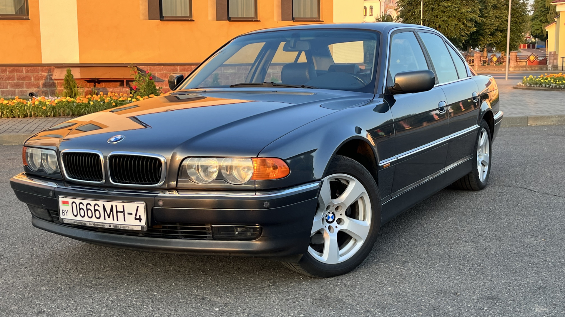 Продажа BMW 7 series (E38) 1999 (бензин, АКПП) — с историей обслуживания —  DRIVE2.RU