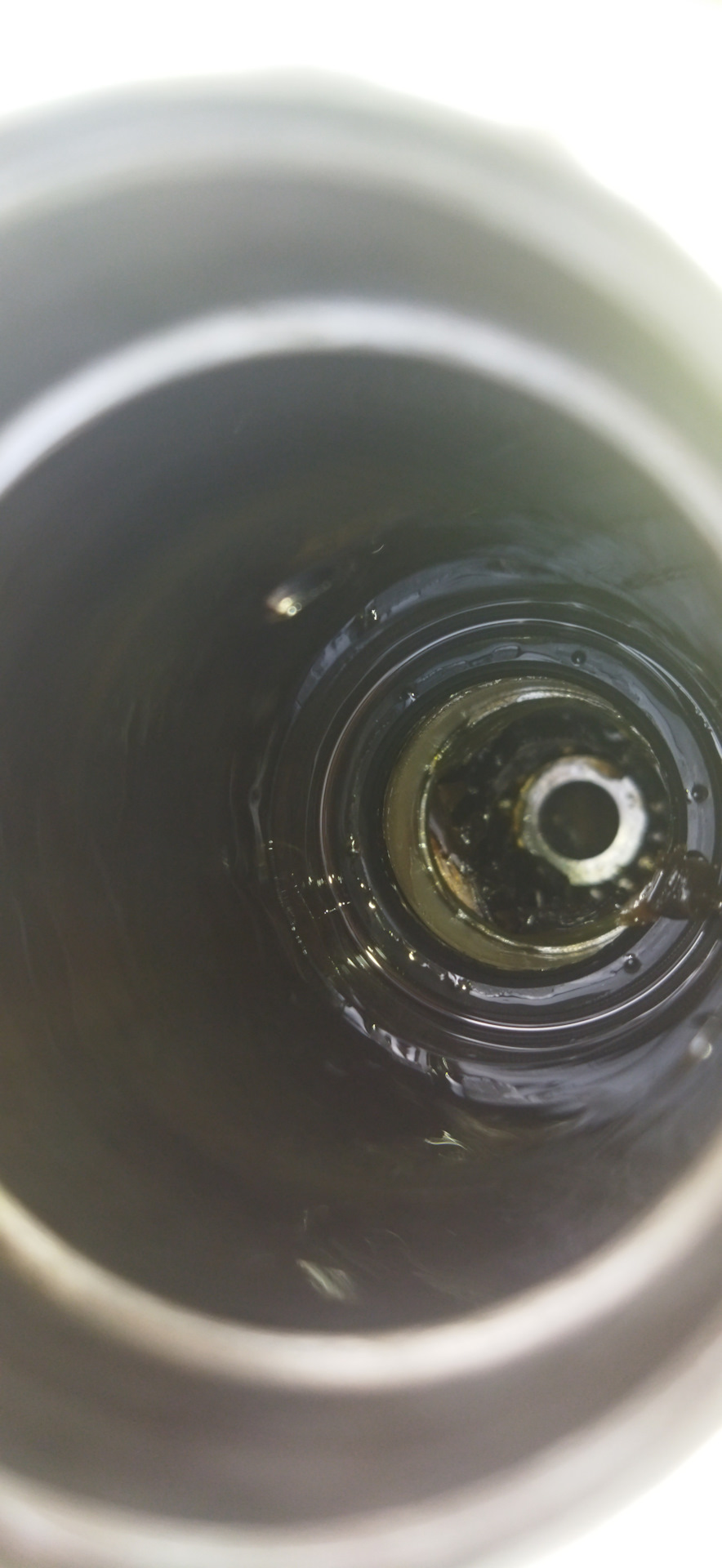 Достаем нижний сальник — Opel Astra F