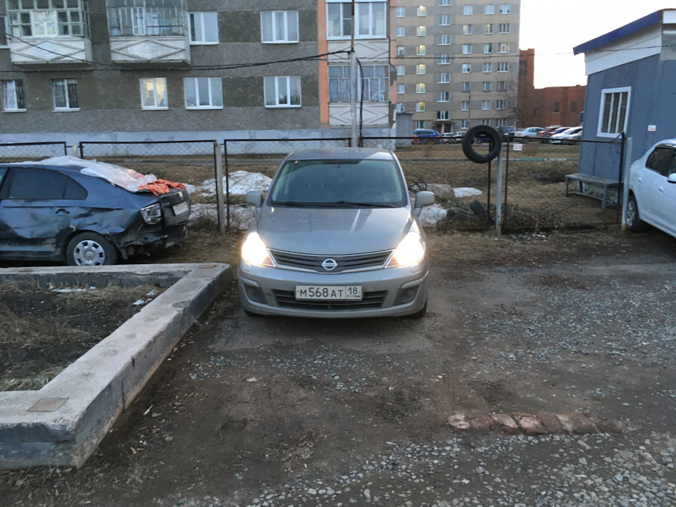 новый свет — Nissan Tiida (1G)