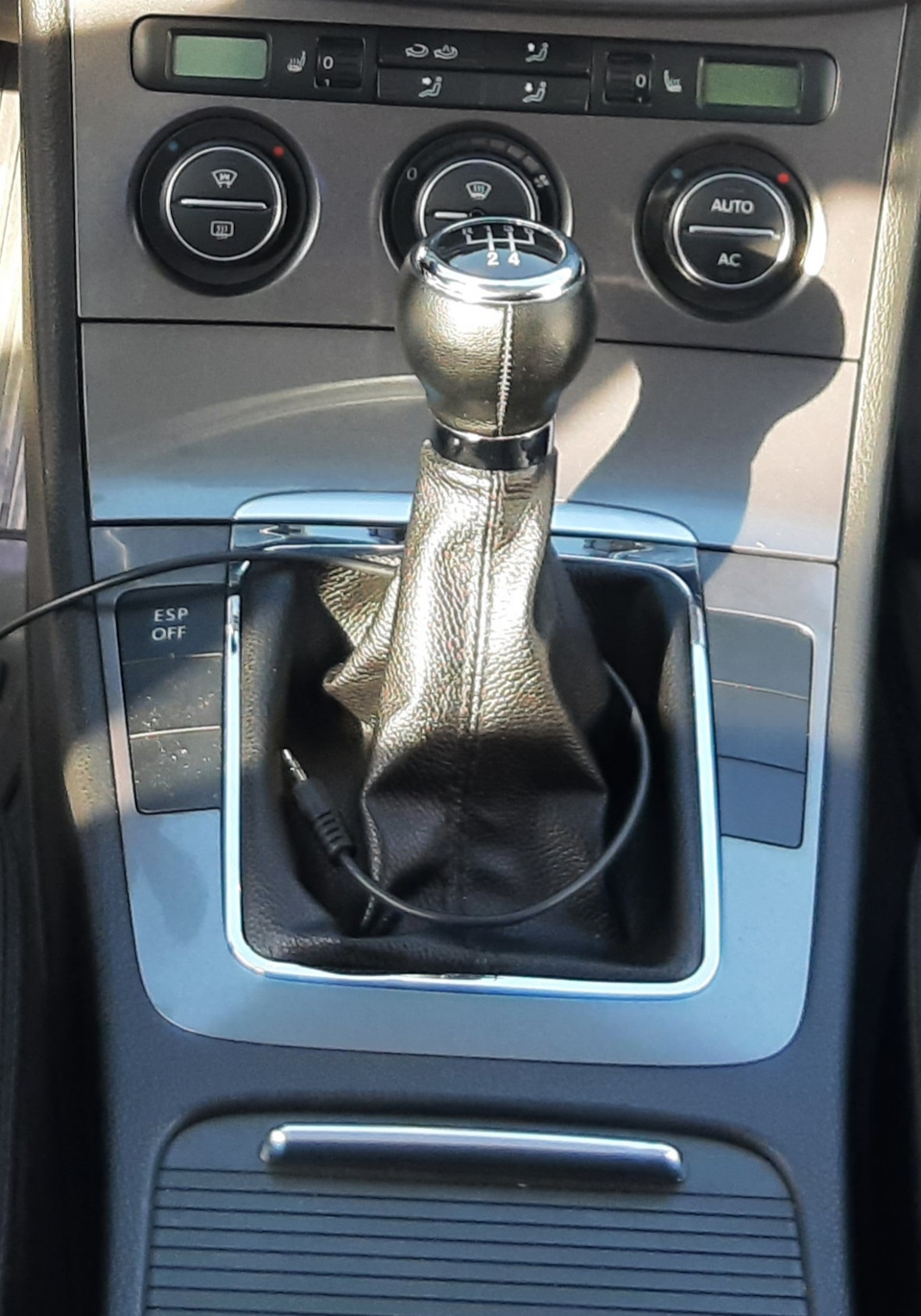 Мкпп (ручка). — Volkswagen Passat B6, 1,6 л, 2008 года | просто так ...
