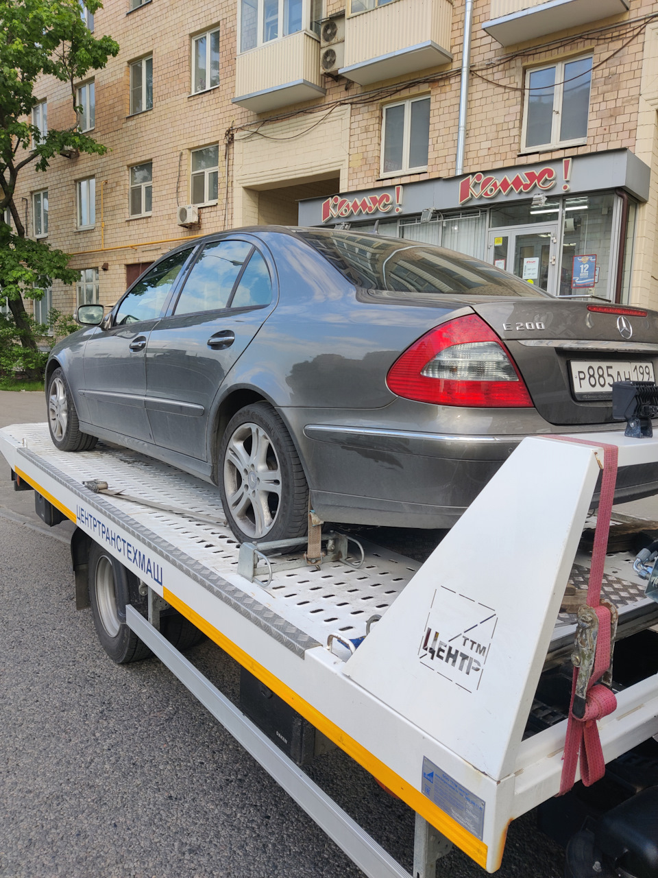 Фото в бортжурнале Mercedes-Benz E-class (W211)