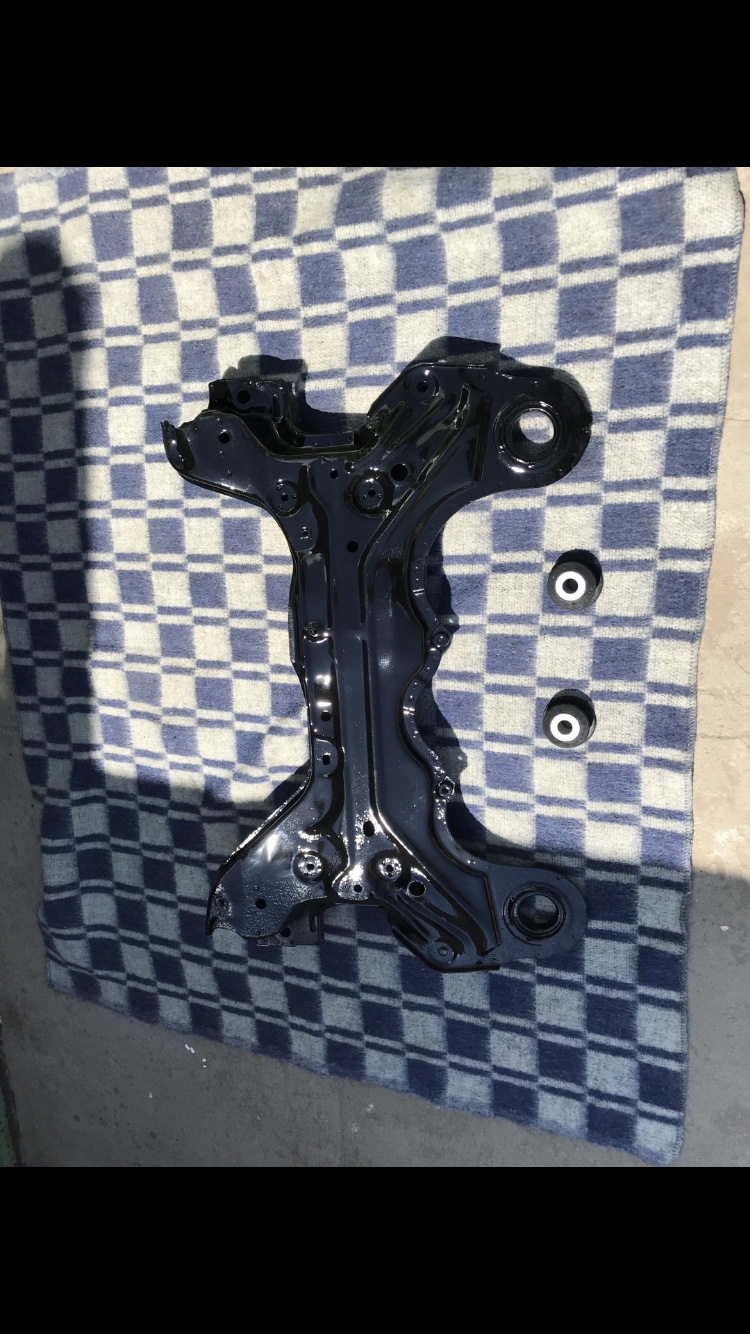 Запрессовка сайлентблоков подрамника — Volkswagen Golf Mk4, 1,4 л, 2000 ...