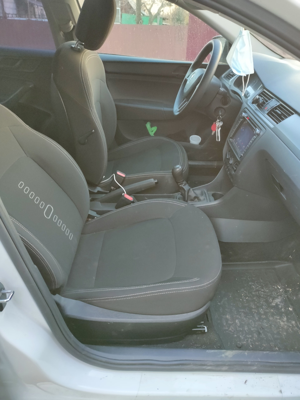 Замена передних заводских сидений Шкода рапид — Skoda Rapid (1G), 1,6 л ...