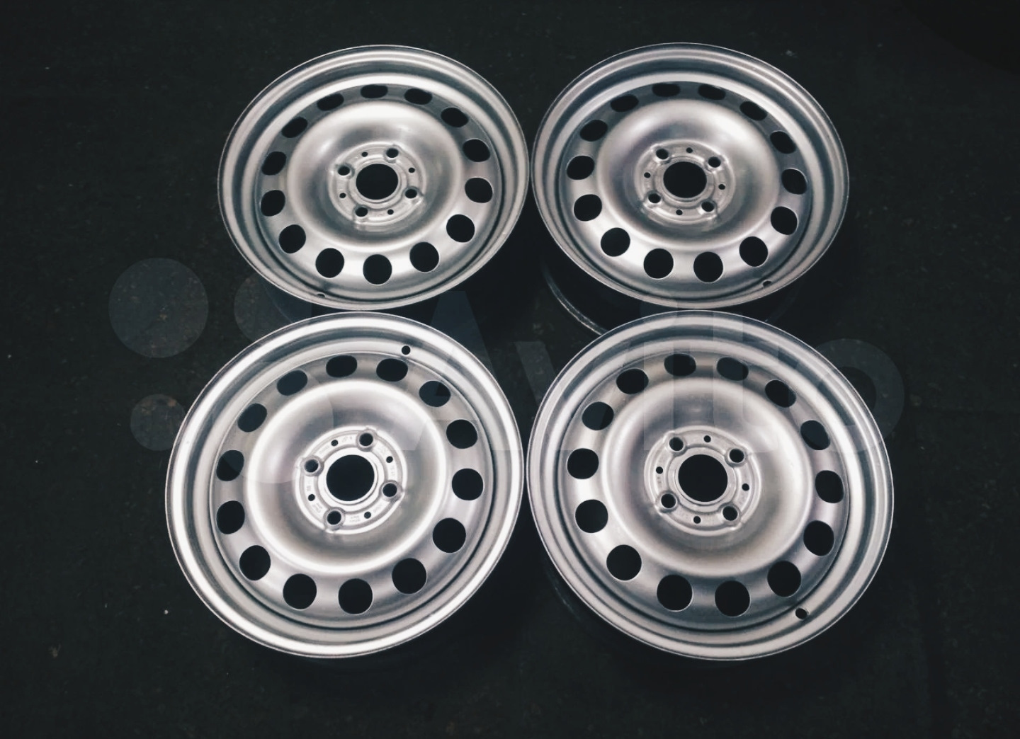 литые диски на ваз приора r14. колеса на литых дисках калина 2. колесо киа спортейдж. резина лада веста св кросс r17. шины киа спортейдж 3.