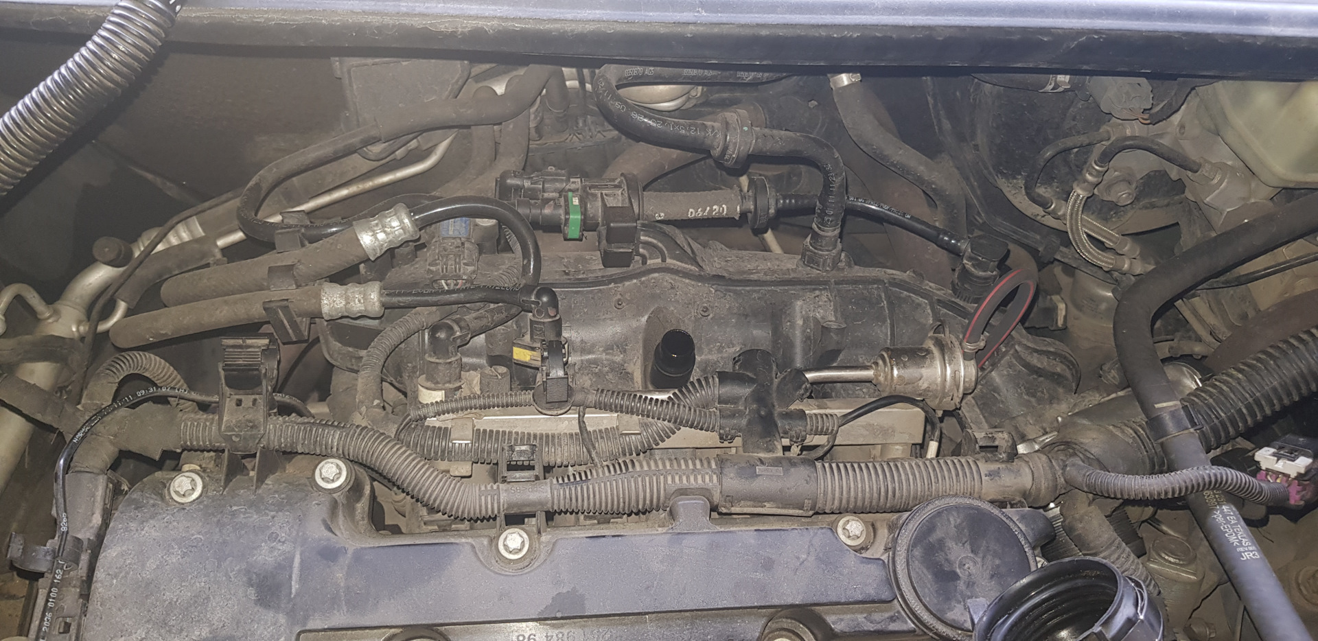 Грибовидный клапан опель 1. 4 турбо. Клапан вентиляции картерных газов opel astra j 1. 4 турбо. Грибовидный клапан опель 1.