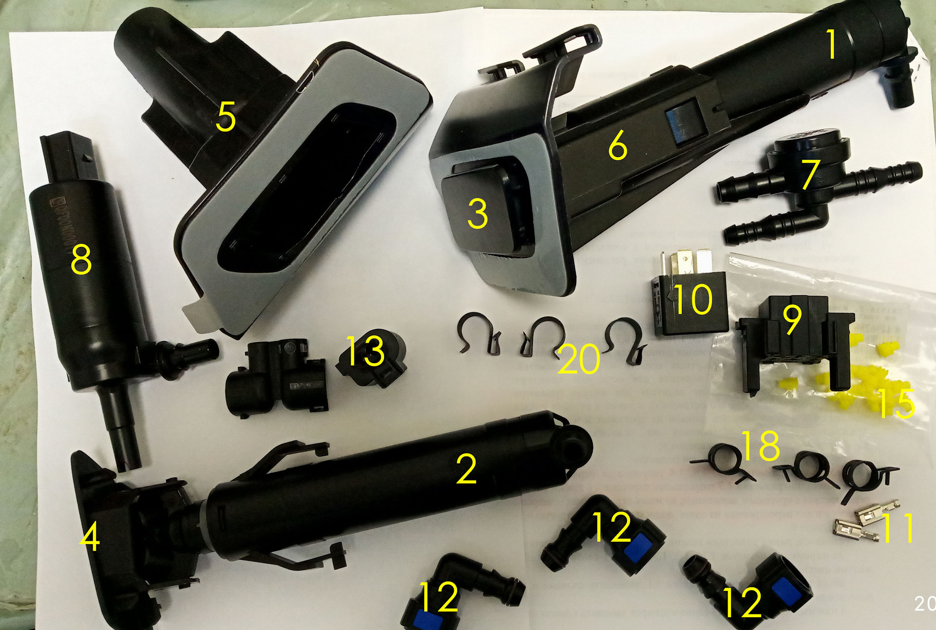 Омыватель фар фольксваген поло седан. Форсунка омывателя фар фольксваген поло. Форсунка омывателя фар volkswagen. Форсунки омывателя volkswagen polo. Омыватель фар поло.