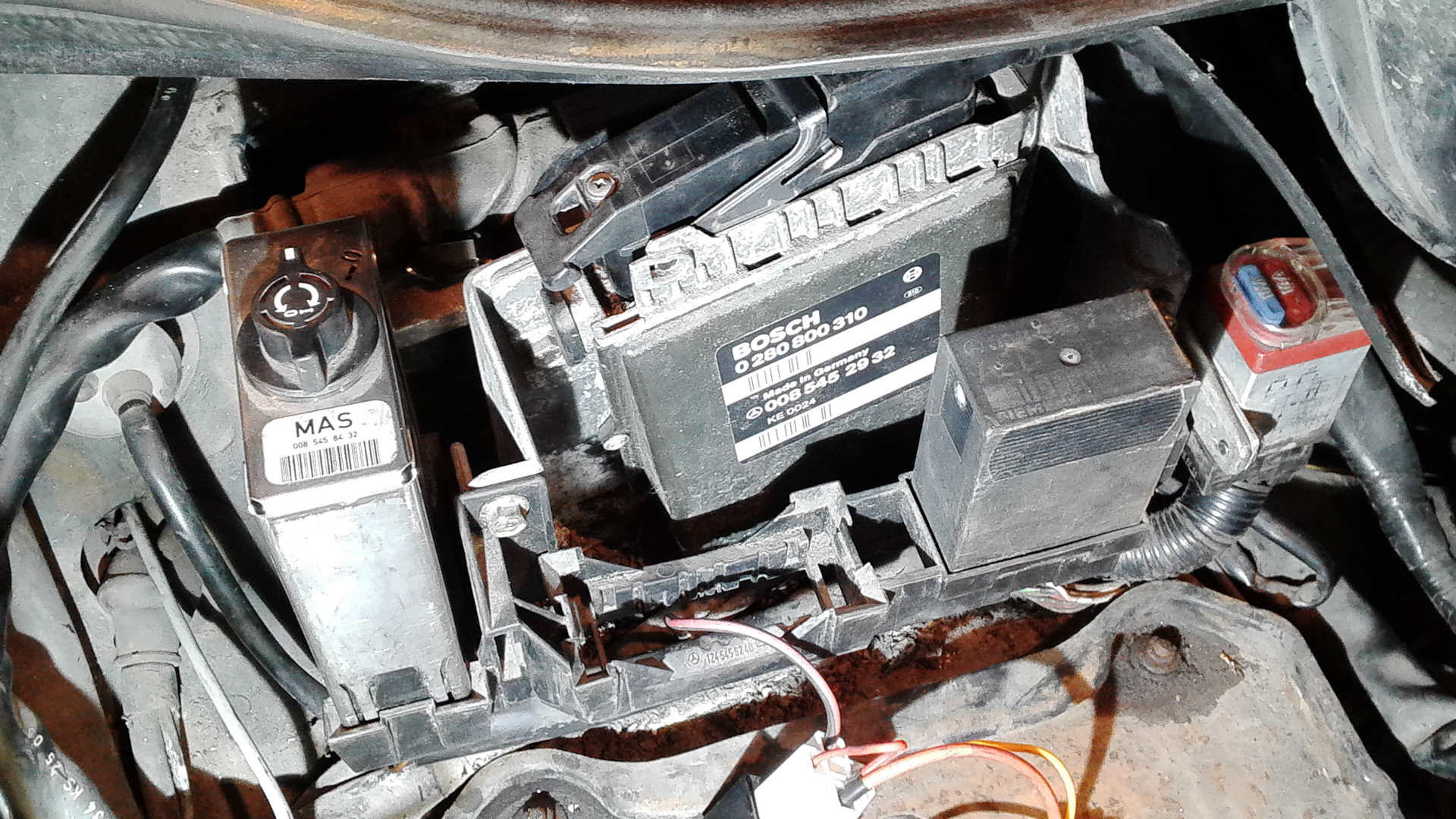 Где находится 102 реле Установка эсуд EC8 на MB W124 3.2 m104 ч.2 - DRIVE2