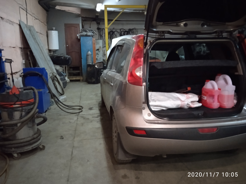 Победа над теплом. — Nissan Note (1G), 1,6 л, 2007 года | визит на ...