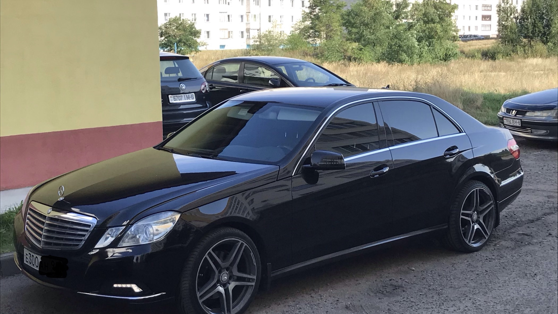 Mercedes-Benz E-class (W212) 3.0 бензиновый 2010 | Брюнетка на DRIVE2