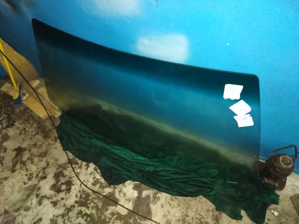 Замена лобового стекла — Lada 2115, 1,6 л, 2012 года | своими руками ...