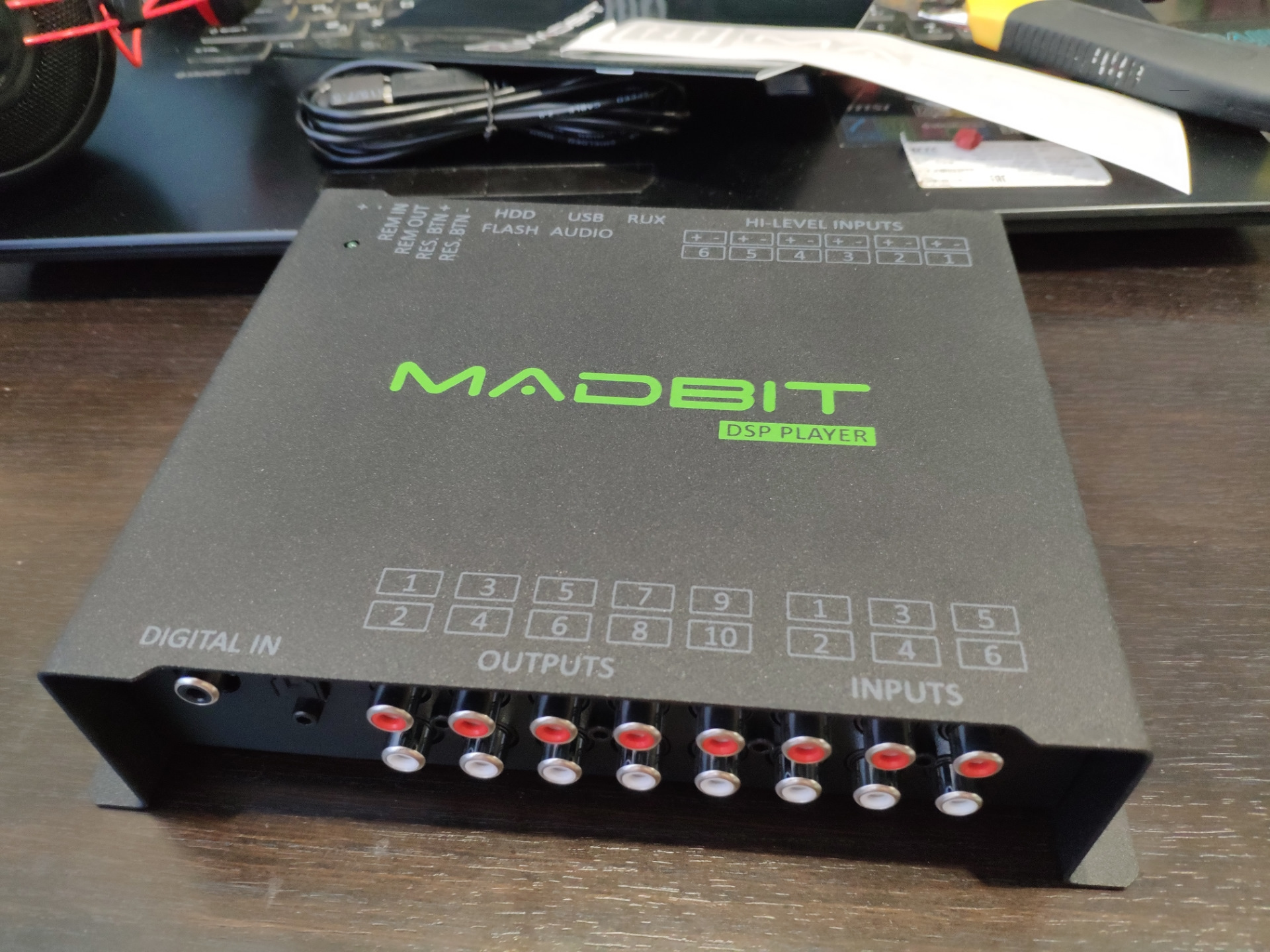 Madbit dsp. Мадбит DSP Player. Аудиопроцессор MADBIT. MADBIT Ultra. Контроллер АС Biema dsp2407.