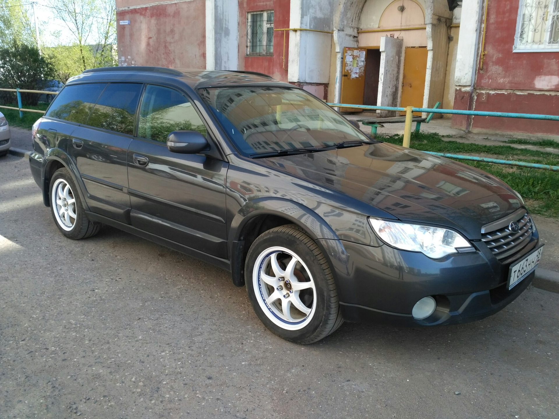 Диски subaru outback. Subaru Outback 2008. Субару Аутбек 2008 2.5. Subaru Outback черный 2008.