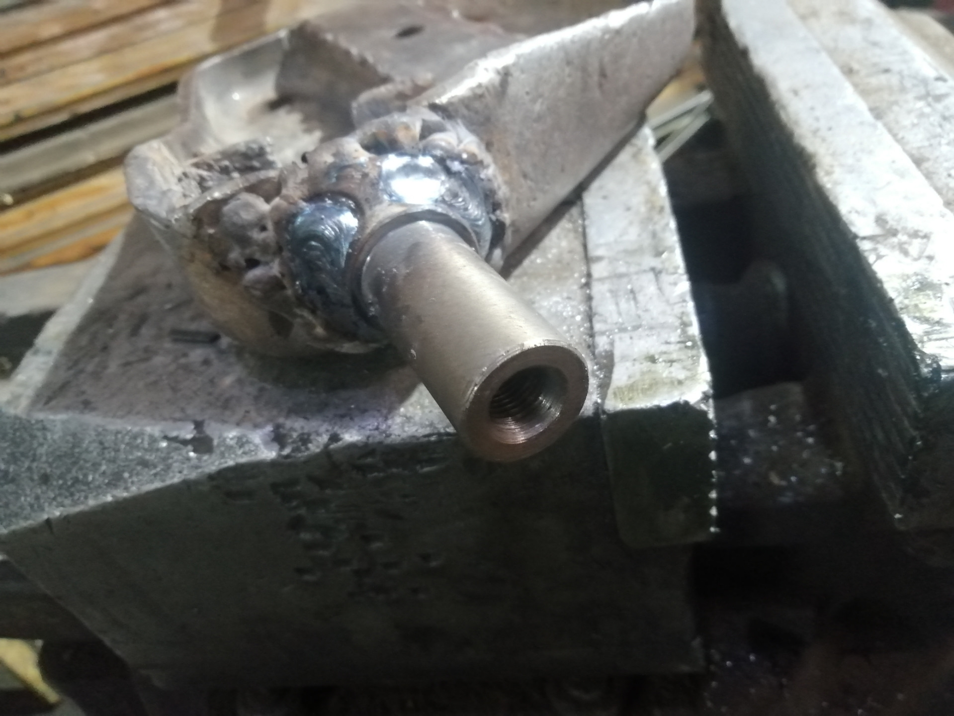 Восстановление креплений задних амортизаторов LC60 — DRIVE2