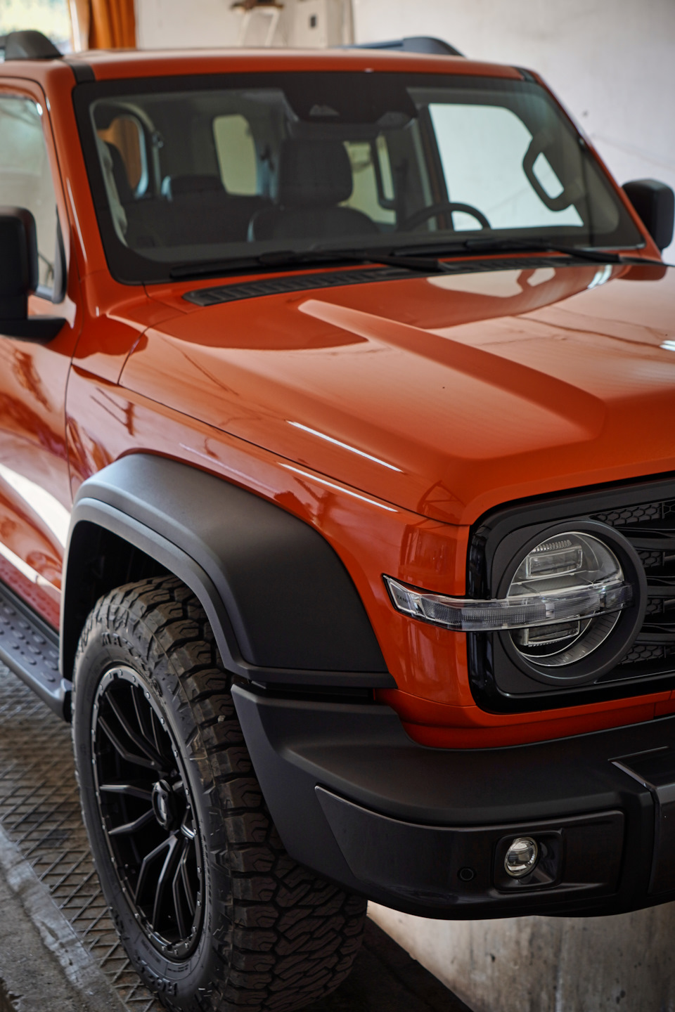 Защитная плёнка Spectroll PPF4 — Tank 300, 2 л, 2024 года | стайлинг ...